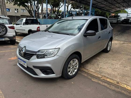 RENAULT SANDERO 1.0 12V SCE FLEX LIFE MANUAL RENAULT SANDERO 1.0 12V SCE FLEX LIFE MANUAL
